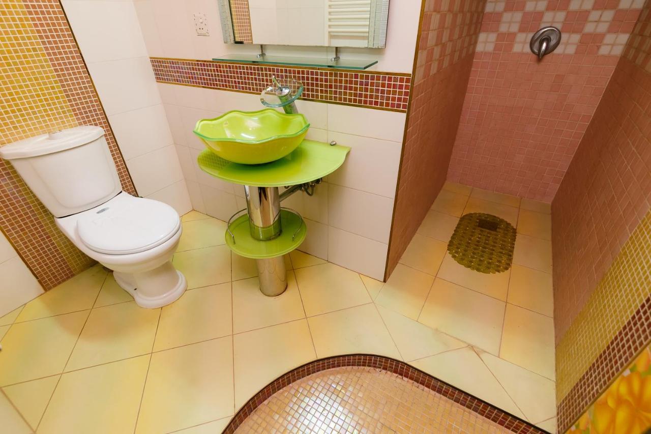 Santorini Hotel Codru Luaran gambar