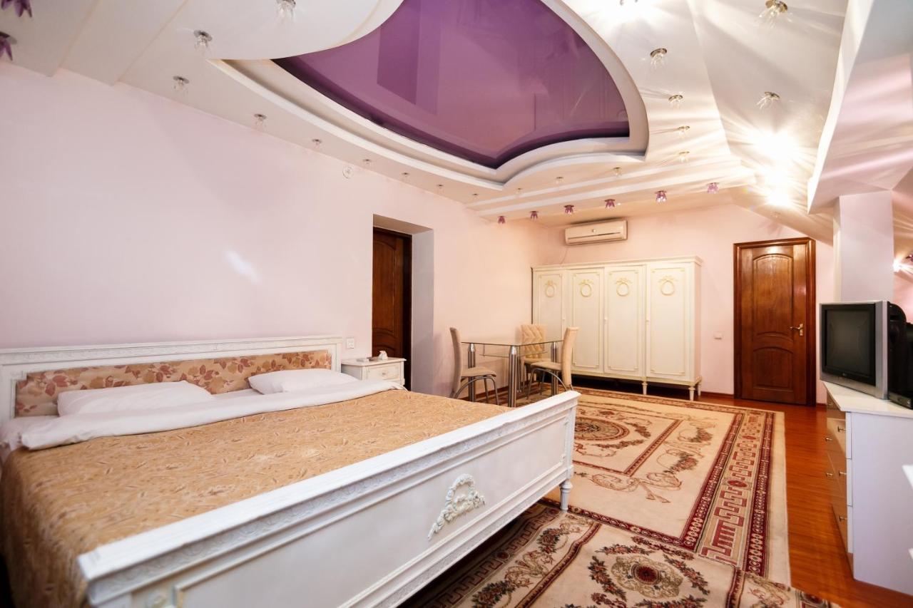Santorini Hotel Codru Luaran gambar