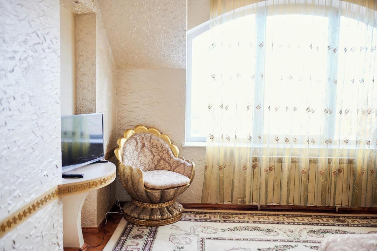 Santorini Hotel Codru Luaran gambar
