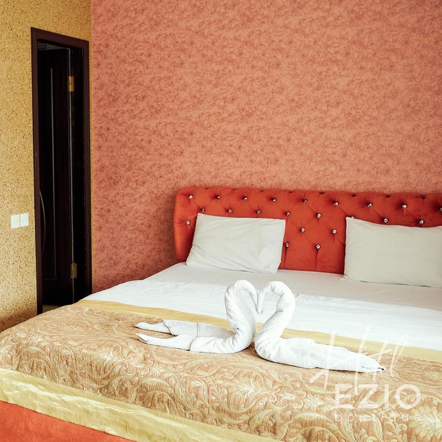 Santorini Hotel Codru Luaran gambar