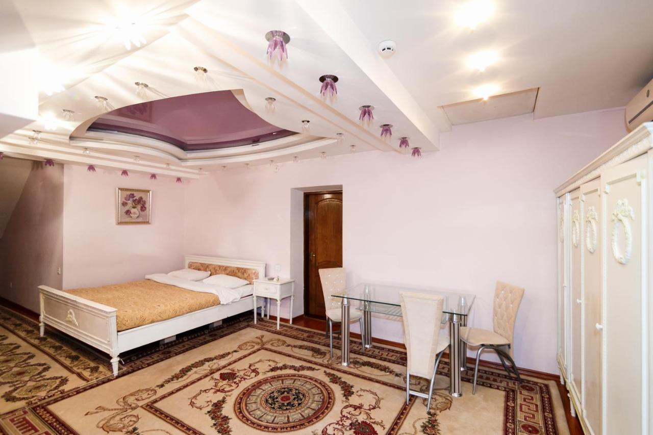 Santorini Hotel Codru Luaran gambar